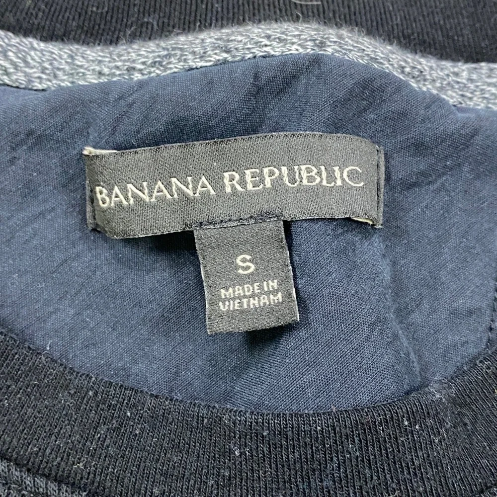 Banana Republic Thermal Shirt Mens Small Minimalist Waffle Knit Cotton black
